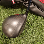 Wilson DYNAPWR CARBON DRIVER 9.0° – STIFF (DEMO – Right)