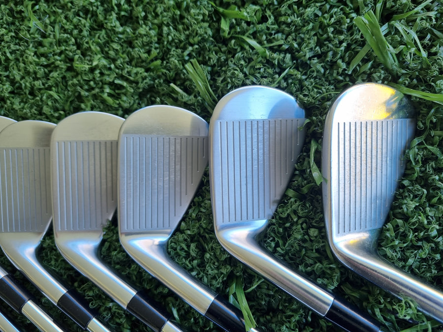 TaylorMade P760 Iron Set 3-PW Dynamic Gold 120 (USED)