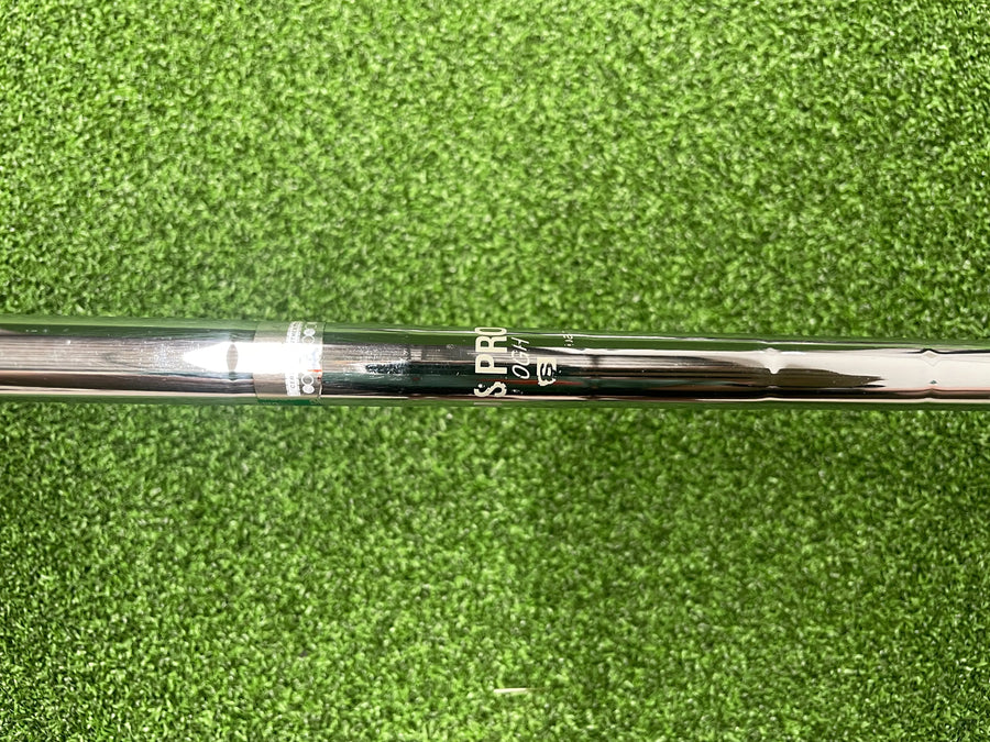 2015 Titleist AP2 716 6-9, PW Iron Set - grip detail