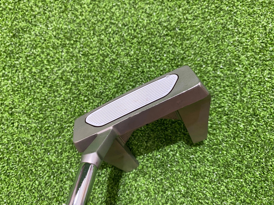 TaylorMade TP Hydroblast Bandon 3 Putter 34" (USED) - sole