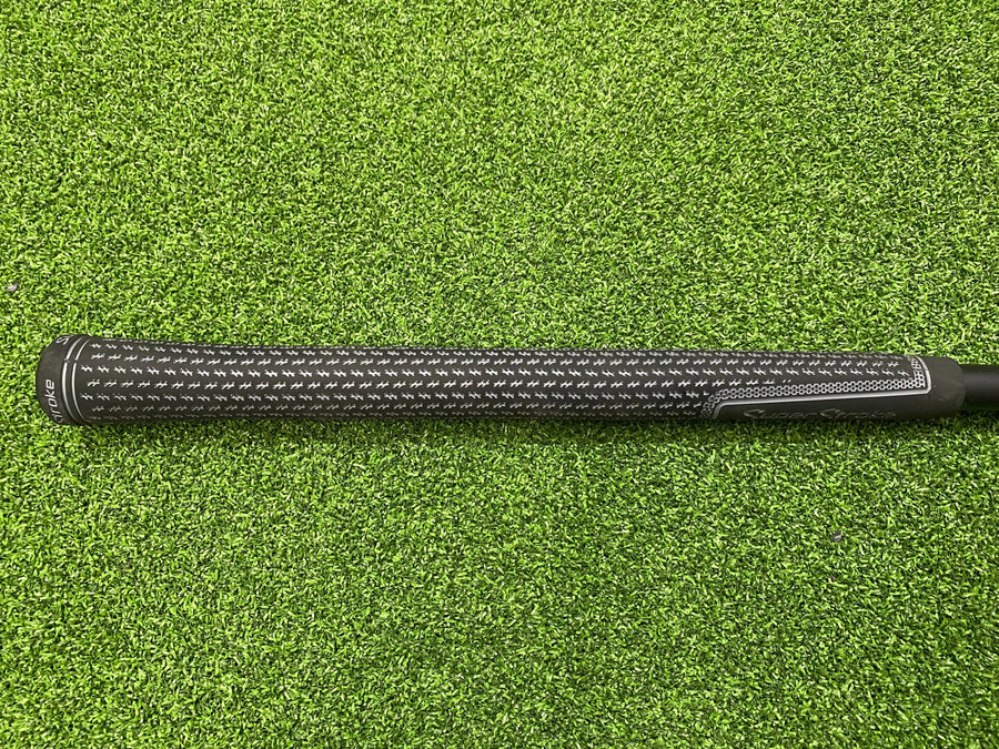 Avoda #4 Driving Hybrid Stiff (USED) - grip