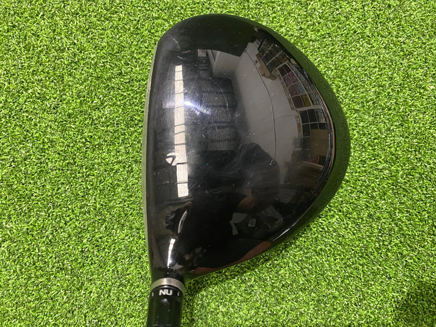 TaylorMade R9 Driver 9.5° Stiff (USED) - sole