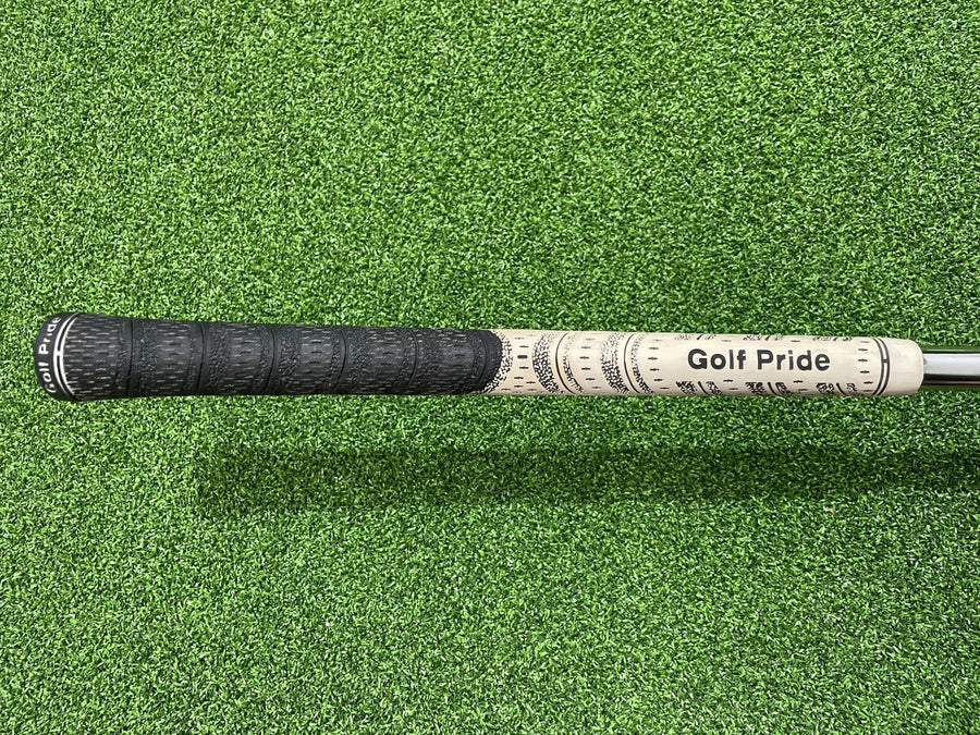 2014 Titleist Vokey Design SM5 50° Wedge (USED) - grip detail