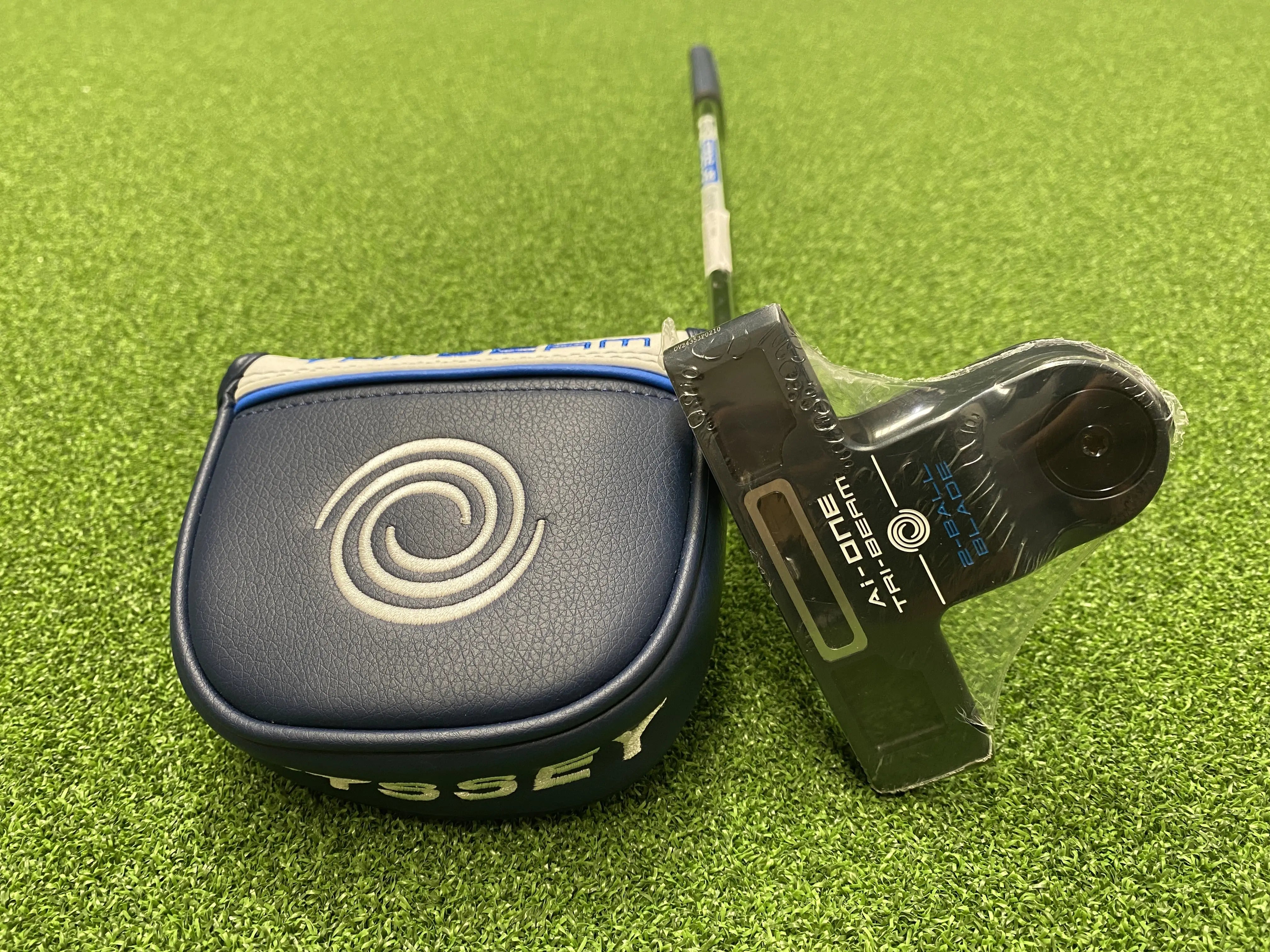 Odyssey Ai-One Tri-Beam 2-Ball Blade Putter (NEW) | Golf Clearance