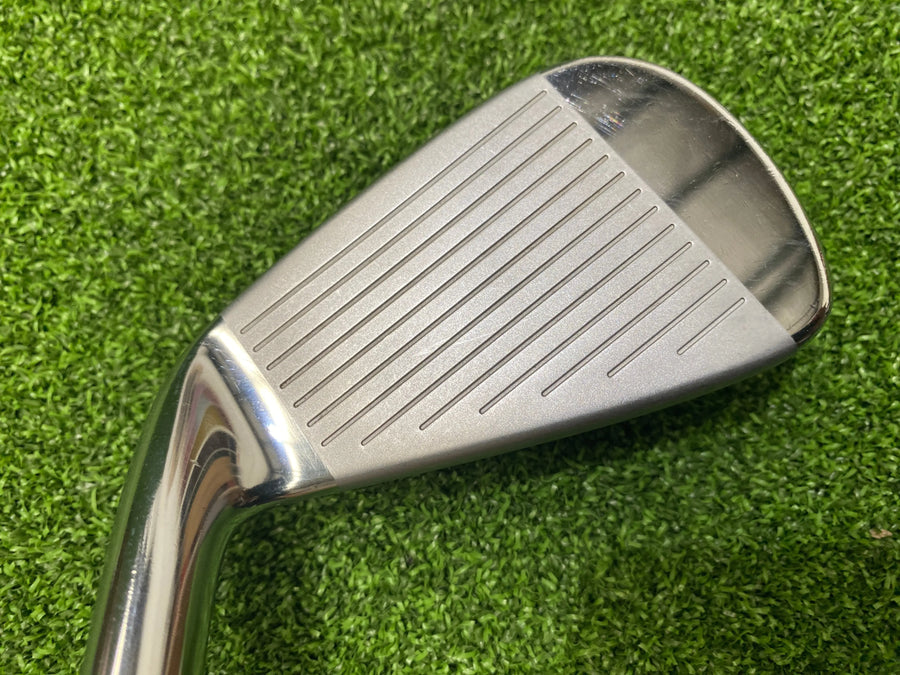 2009 TaylorMade R9 4 Iron (EXCELLENT) - back view