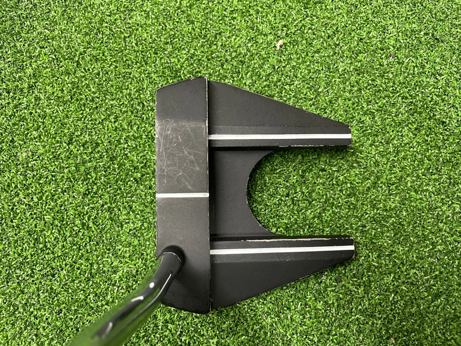 2021 Odyssey DFX #7 34" Putter With Headcover - sole