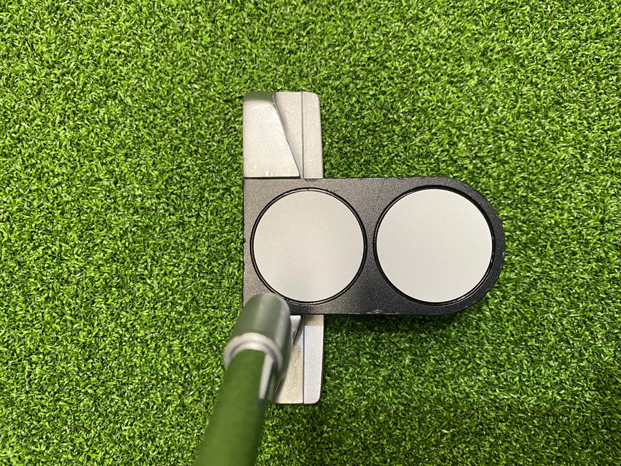 Odyssey Toe-Up 2 Ball 33" Putter (USED) - sole