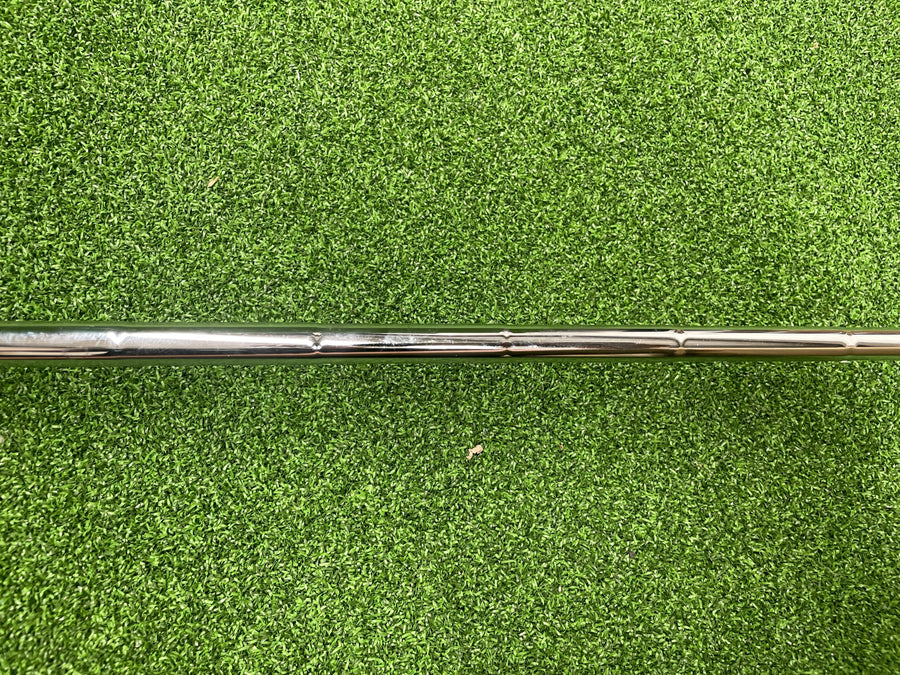 2018 Odyssey Exo Rossie 34" Putter - grip detail