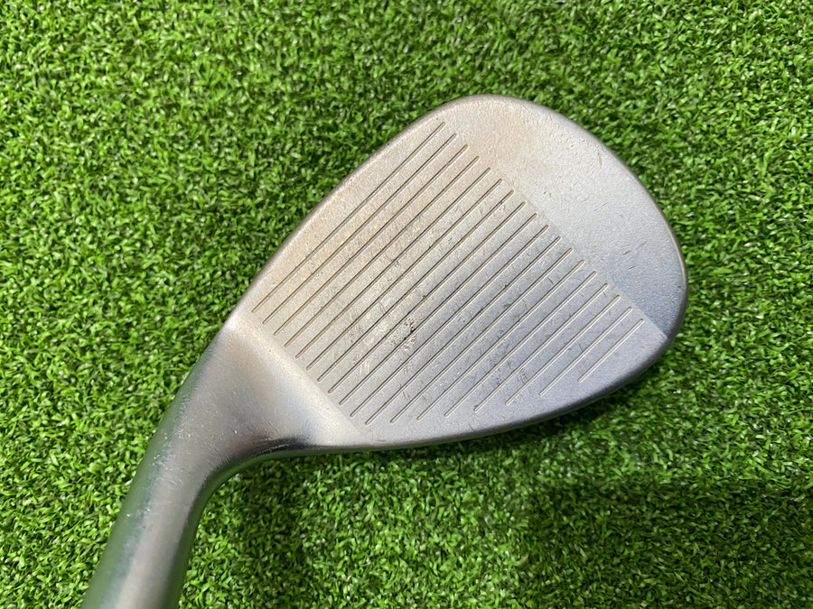 Cleveland Smart Sole 56° Sand Wedge (USED) - sole