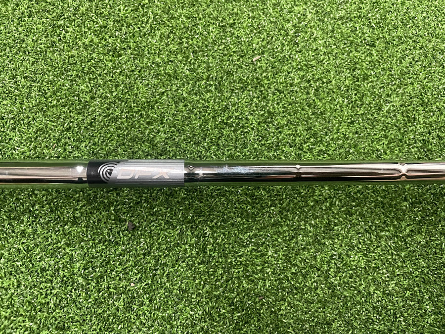 2025 Odyssey DFX #1 34" Putter (EXCELLENT) - grip detail