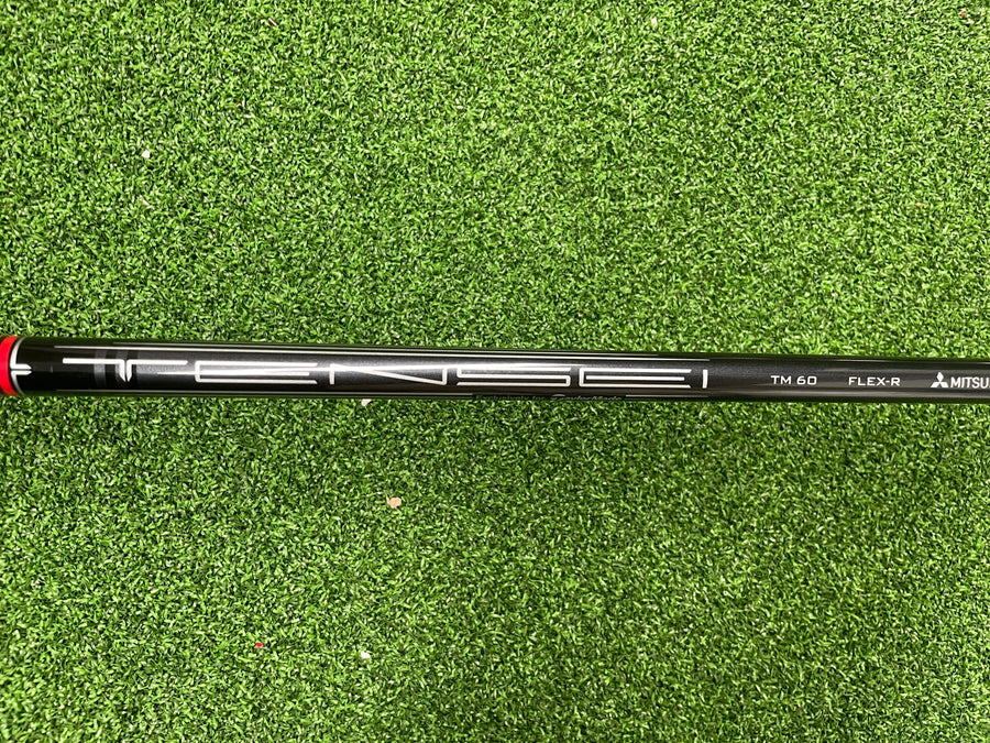 2023 TaylorMade Stealth HD 6-9, PW Iron Set - grip detail