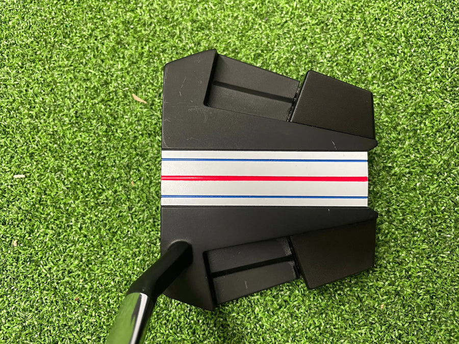 2022 Odyssey Eleven Triple Track 34" Putter (LIKE NEW) - sole
