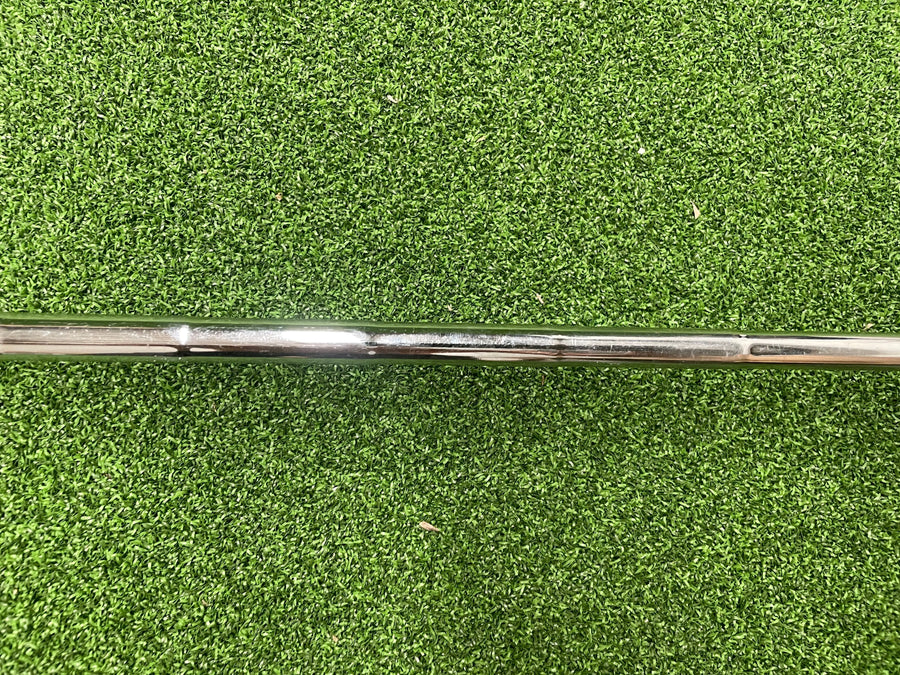 2015 Odyssey White Hot RX Rossie 34" Putter - grip detail