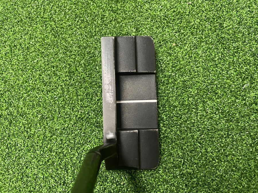 2021 PING Kushin 4 35" Putter - sole