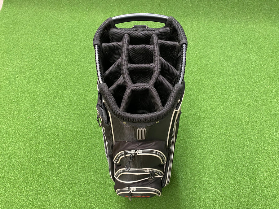 Izzo 14-Way Cart Bag (EXCELLENT) - wheels detail