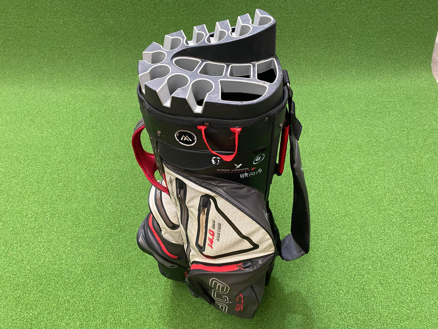 Big Max Aqua Silencio 4 14-Way Cart Bag with Raincover (USED) - top divider
