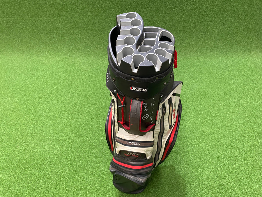 Big Max Aqua Silencio 4 14-Way Cart Bag with Raincover (USED) - wheels detail