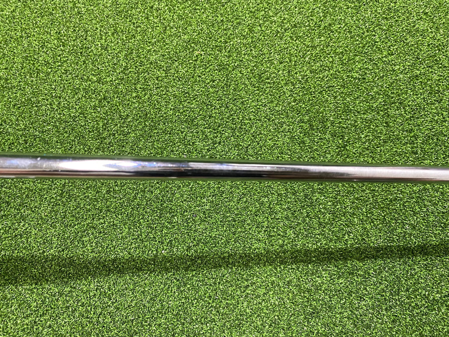 Odyssey White Hot #6 34" Putter - grip detail