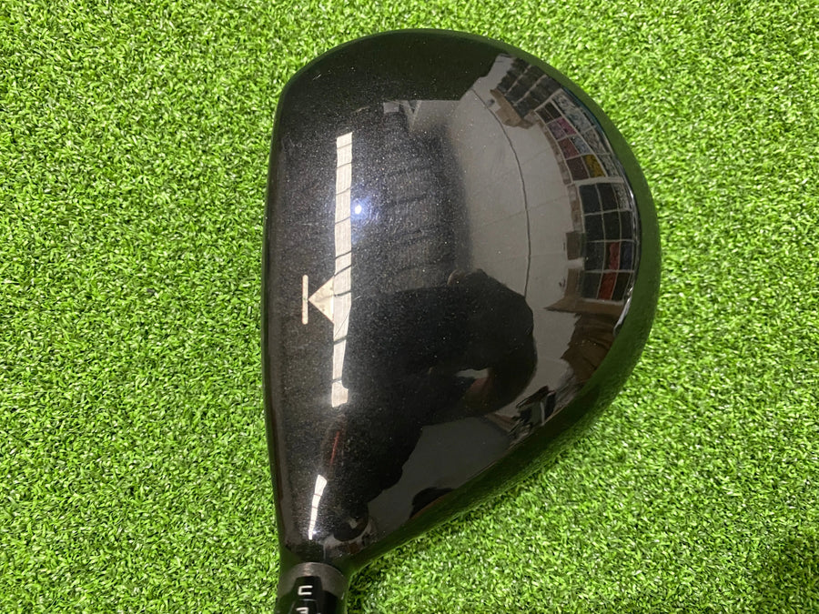 2013 Titleist 913 D3 8.5° Driver (EXCELLENT) - clubface