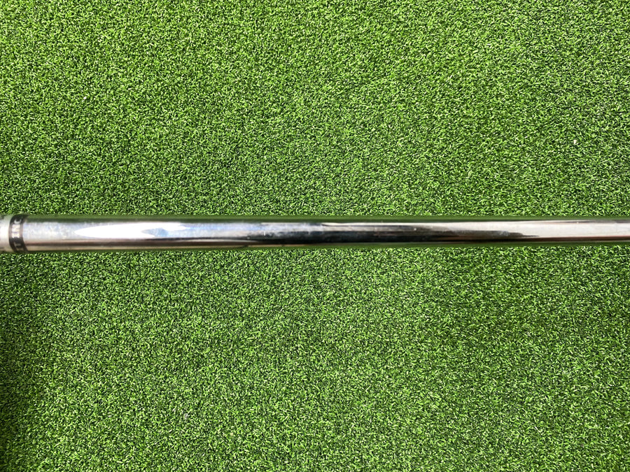 Yes! C-Groove Victoria 33" Putter - grip detail