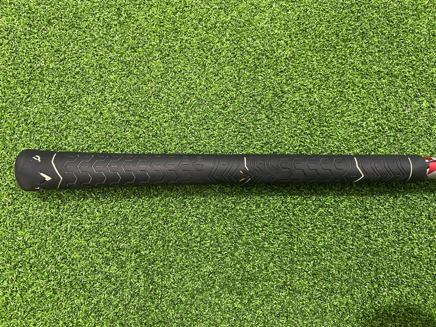 2012 Callaway RAZR Fit 10.5° Driver - grip detail