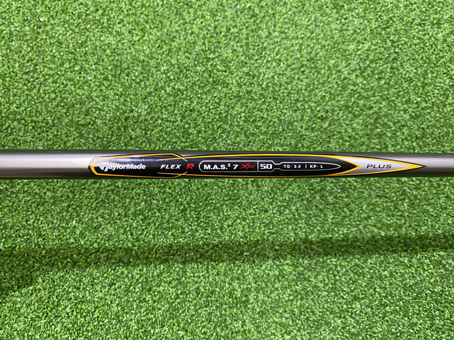 TaylorMade r7 XR 6-9, PW, AW Iron Set - (USED) - grip detail