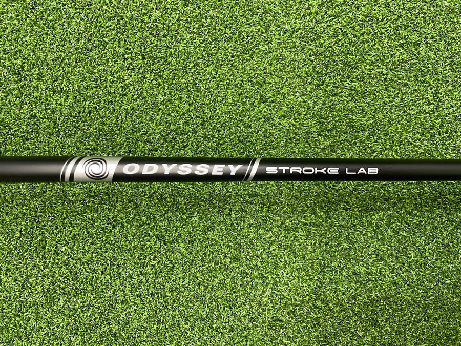 Odyssey 2019 Stroke Lab Seven 32 Putter - grip detail