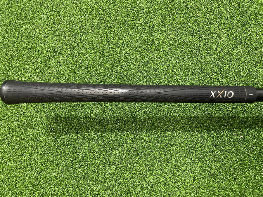 XXIO Impact Power Body 5-PW Iron Set Stiff (USED) - grips