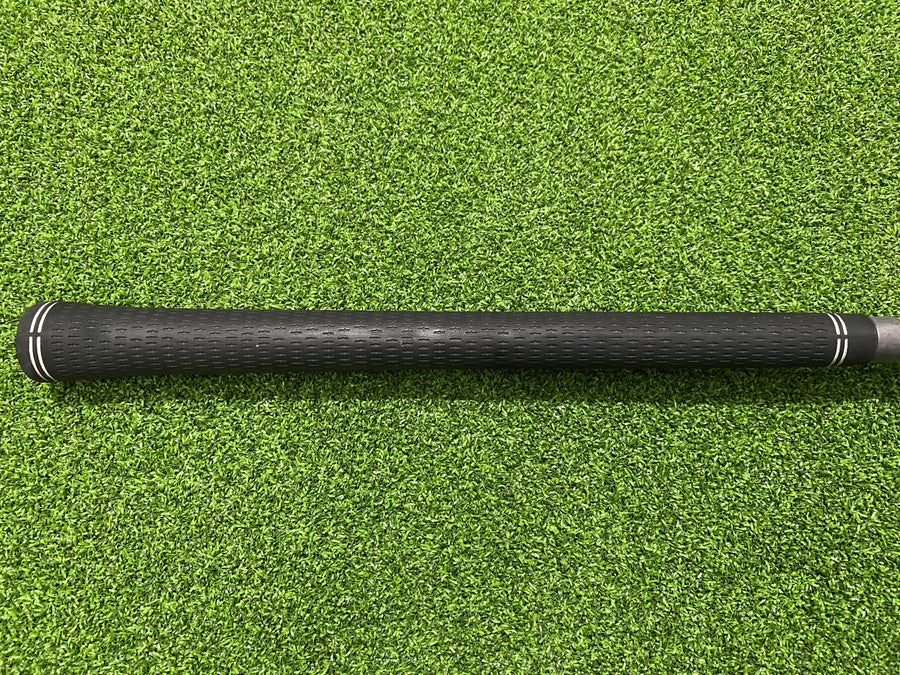 Titleist 910H #3 Hybrid 19° - grip detail