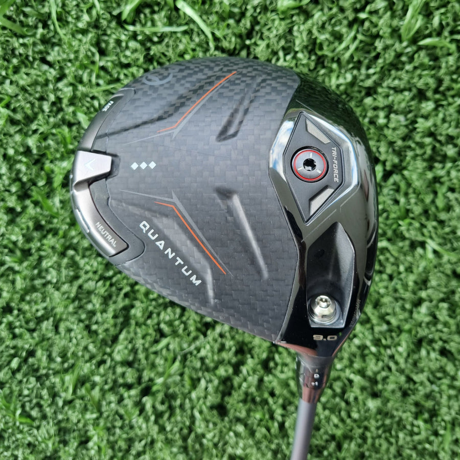 Callaway Quantum Triple Diamond Driver 9° Extra Stiff (Ex Demo) - club head crown