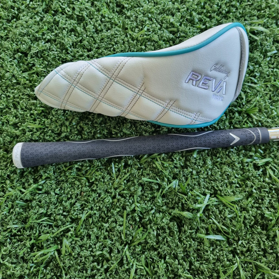 Callaway Reva Rise Hybrid 26° Ladies (Ex Demo) - headcover and grip