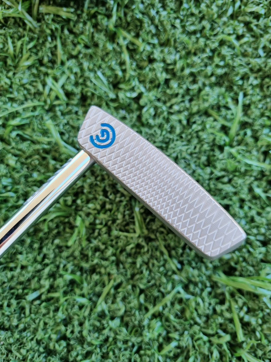 Cleveland Huntington Beach Soft 14 Putter 35" (NEW – Display Stock) - milled face