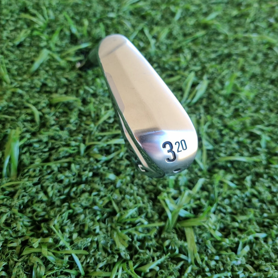 Srixon ZXiU Utility Left Hand 20 Deg Regular (Ex Demo USED) - sole view