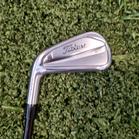 Titleist T200 #3 Utility Iron  19.0° – STIFF (DEMO – Left)